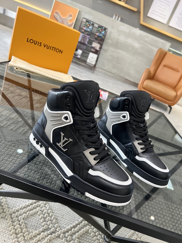 ルイヴィトン靴正面デザイン